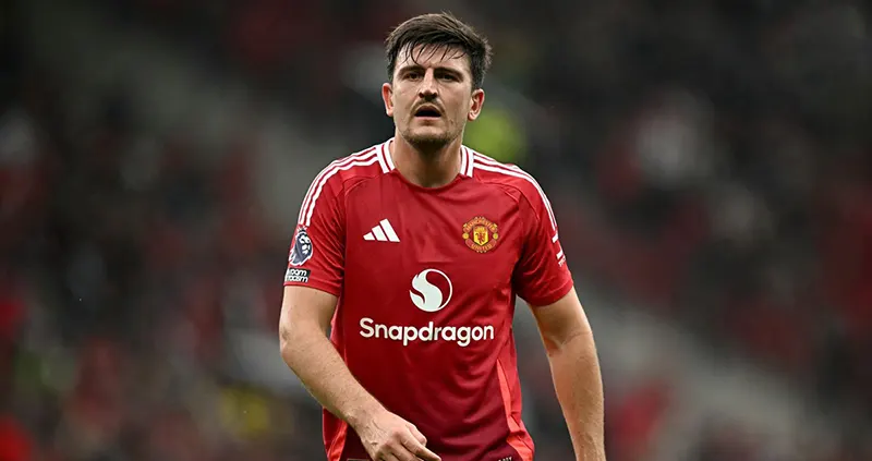 แม็กไกวร์ FA แจ้งข้อหา ใบแดง บอร์นมัธ แมนยู เสี่ยงแบน 3 นัด พรีเมียร์ลีก 2026